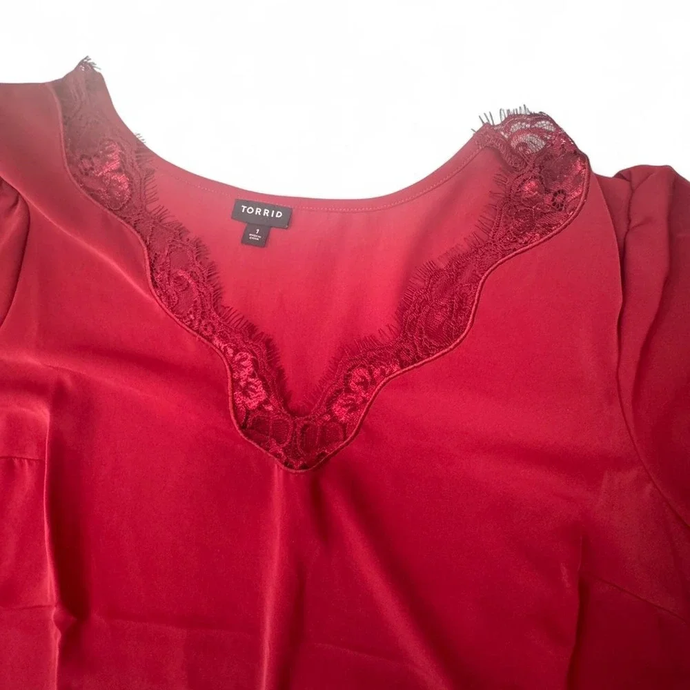 Torrid deep red‎ chiffon top